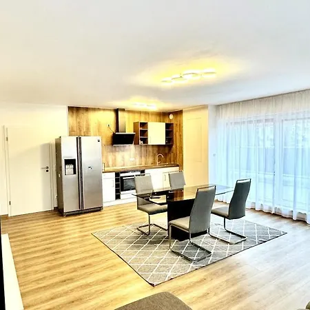 2-room With Terrace & Parking *